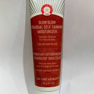 Slow Glow Gradual self Tanning Moisturizer 4.7 oz.